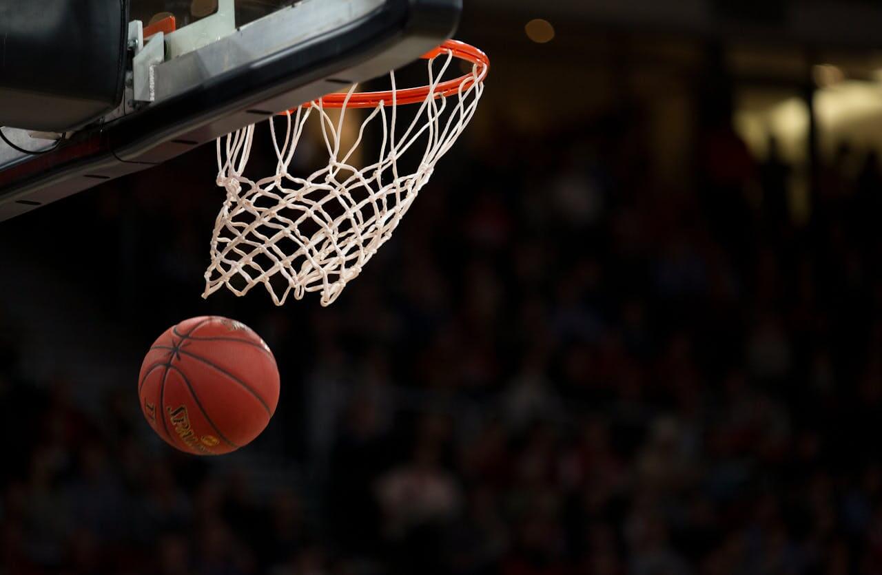 A Slam Dunk Recovery: The Benefits of Massage Guns for Basketball Players